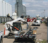The Heavy Duty Pole Setter is used in Oil Fields